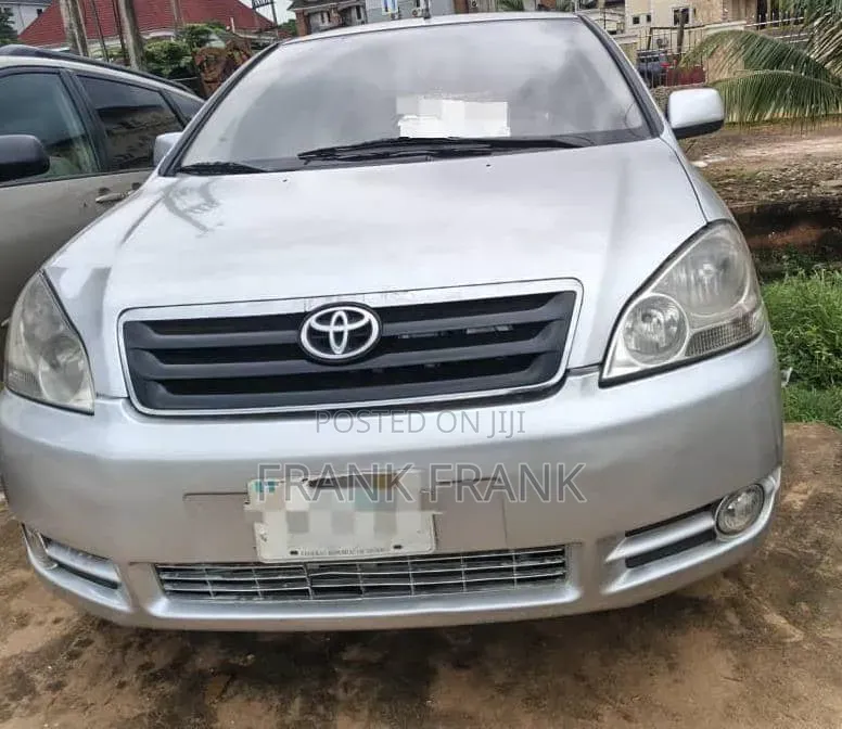 Toyota Picnic 2.0 FWD 2006 Silver