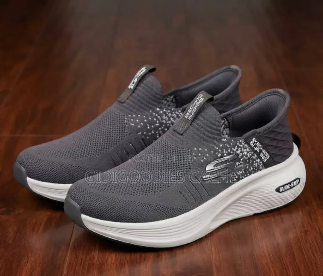 Laceless Skechers Sneakers Size 45-48