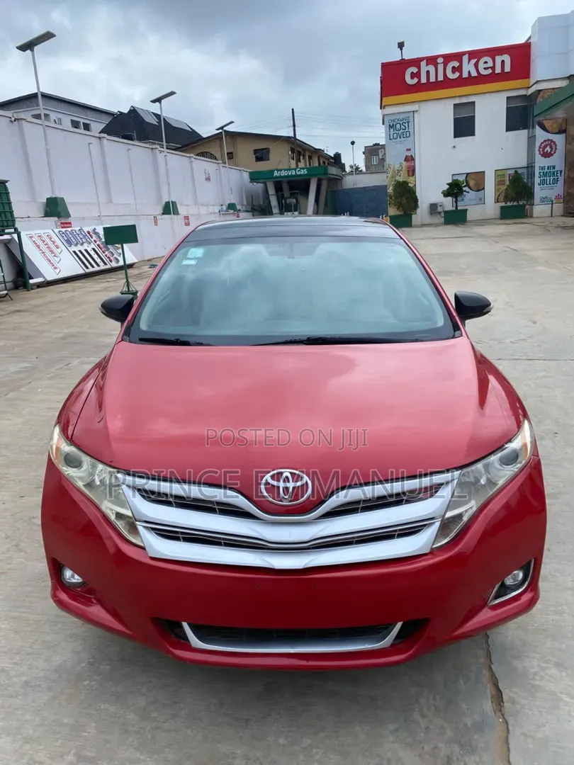 Toyota Venza AWD 2012 Red