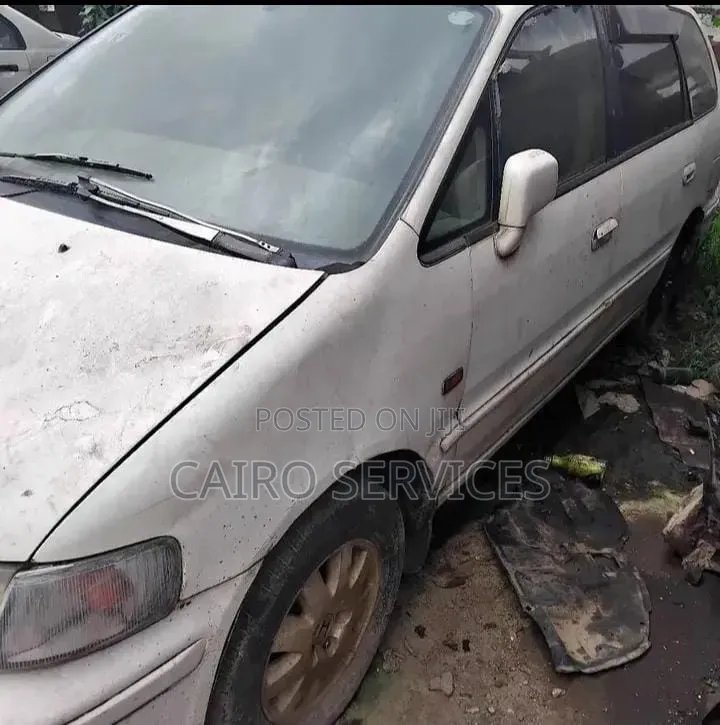 Honda Shuttle 2001 White