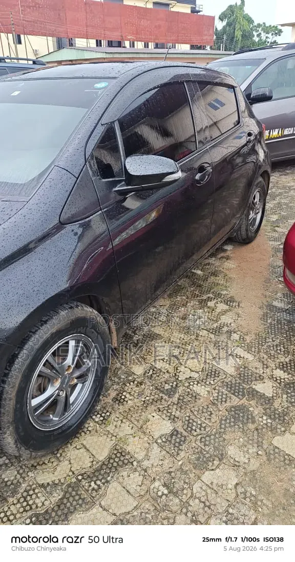 Toyota Yaris 2013 Black