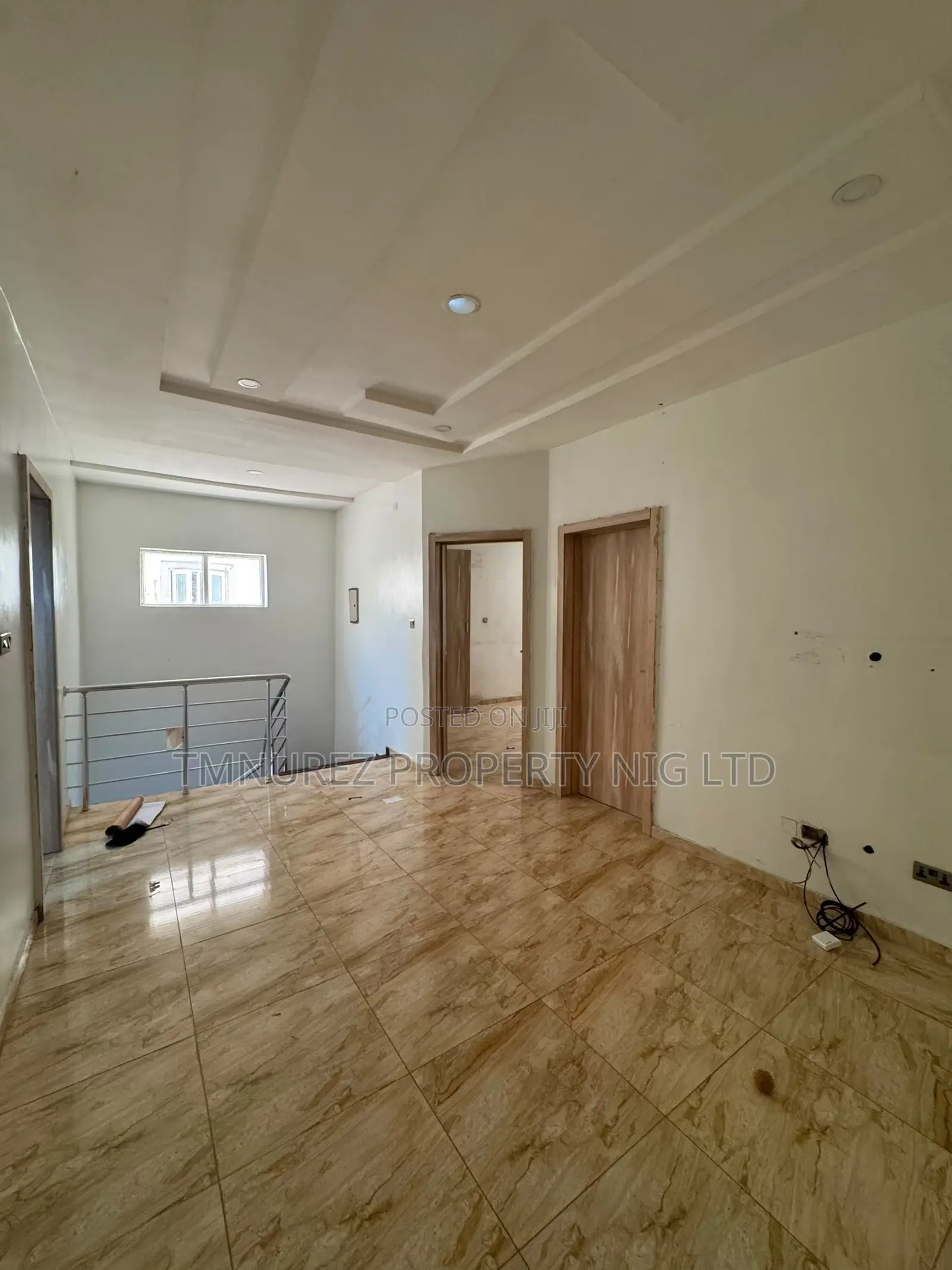 3bdrm Duplex in Chevron for rent
