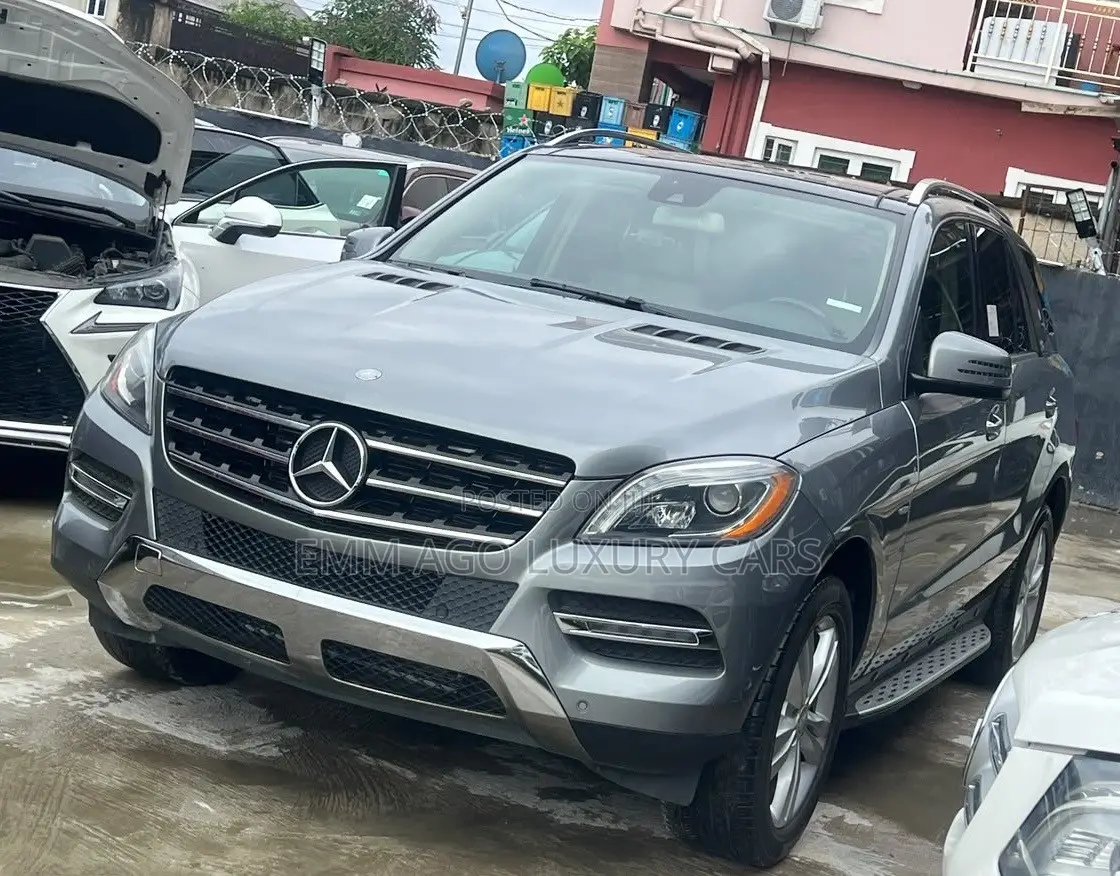 Mercedes-Benz M Class ML350 4MATIC 4dr SUV AWD (3.5L 6cyl 7A) 2015 Gray