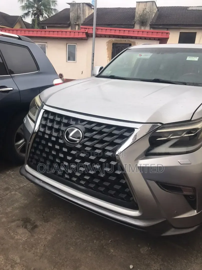 Lexus GX 2015 Silver
