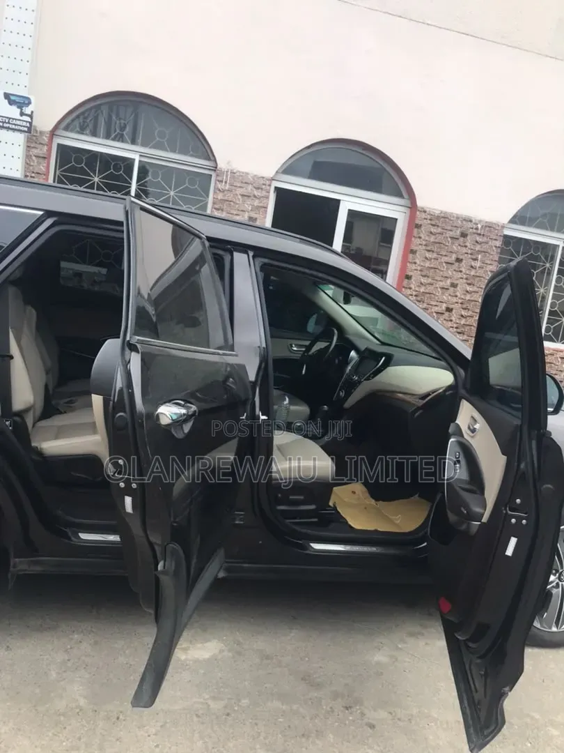 Hyundai Santa Fe 2016 Burgundy