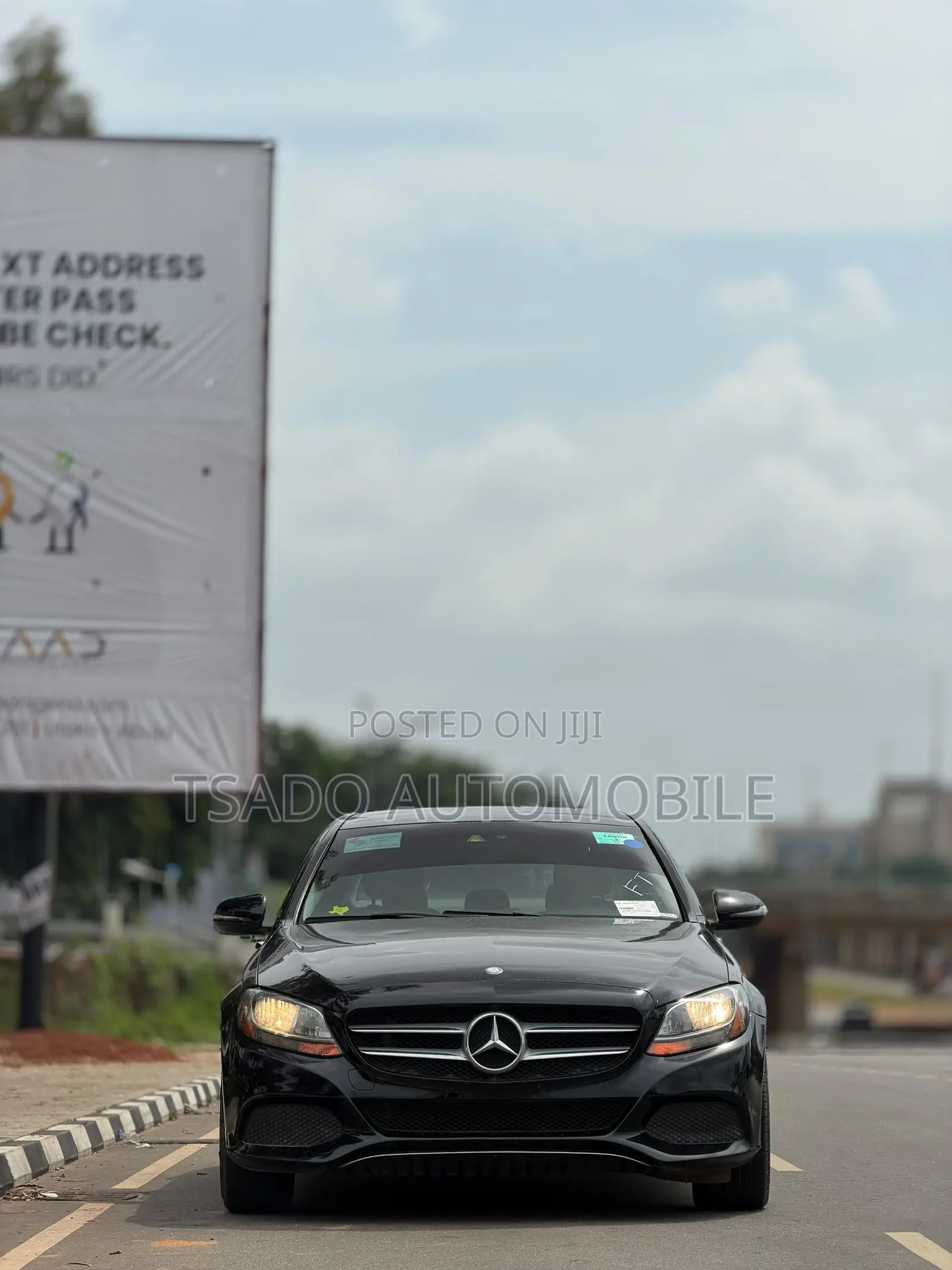 Mercedes-Benz C300 2016 Black