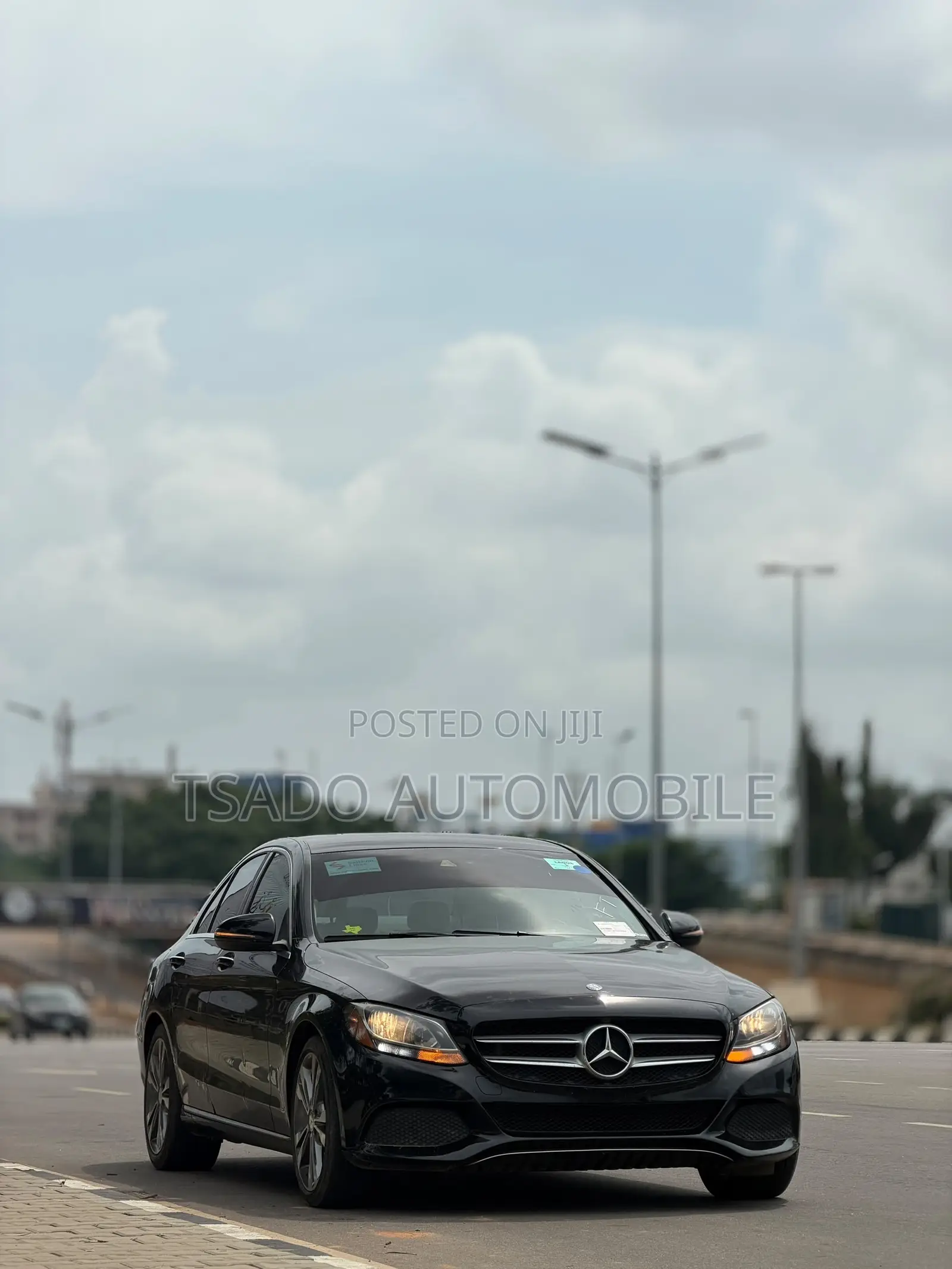 Mercedes-Benz C300 2016 Black
