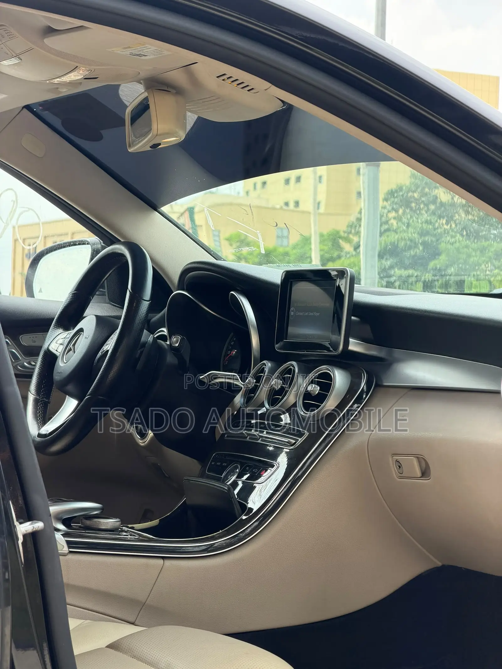 Mercedes-Benz C300 2016 Black