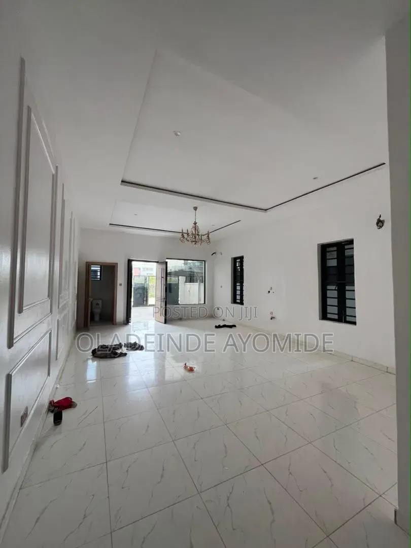 4bdrm Duplex in Ikate Lekki for rent