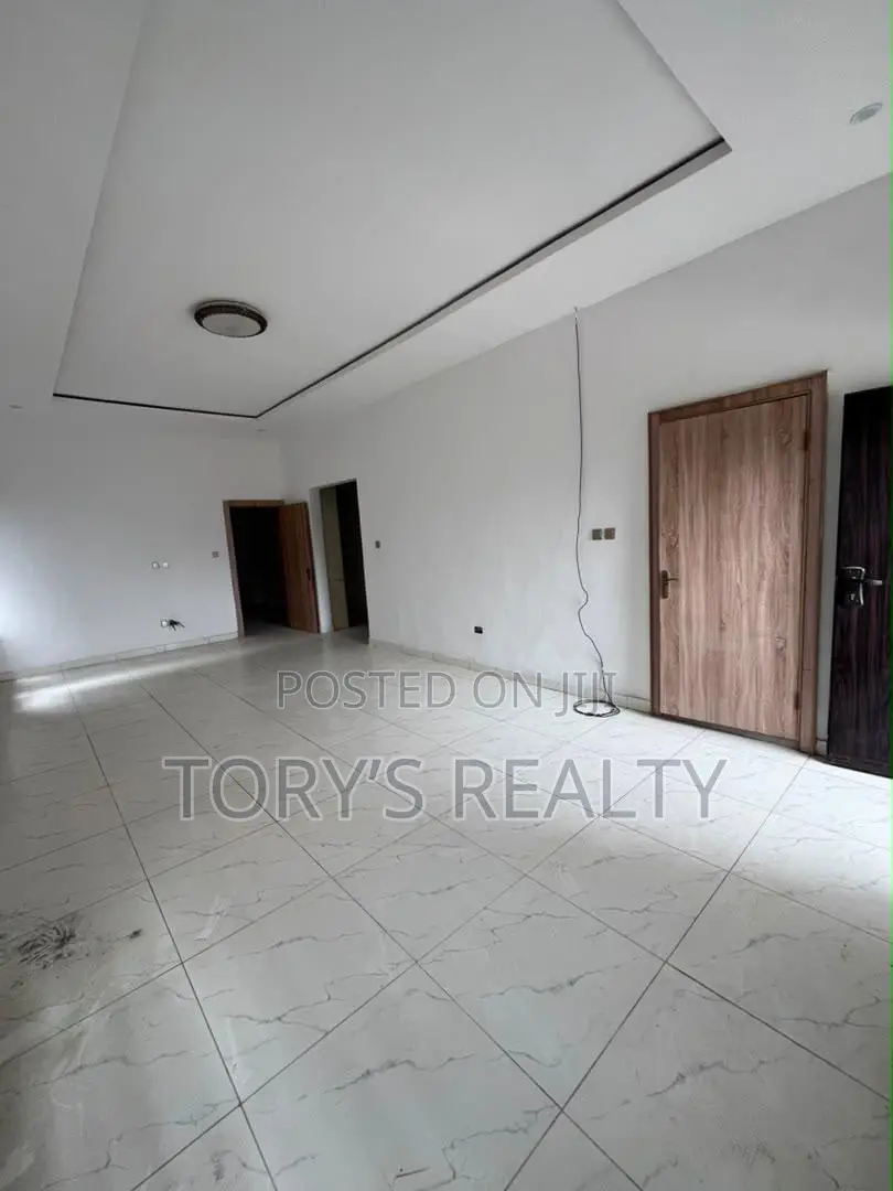 4bdrm Duplex in Ikate for rent