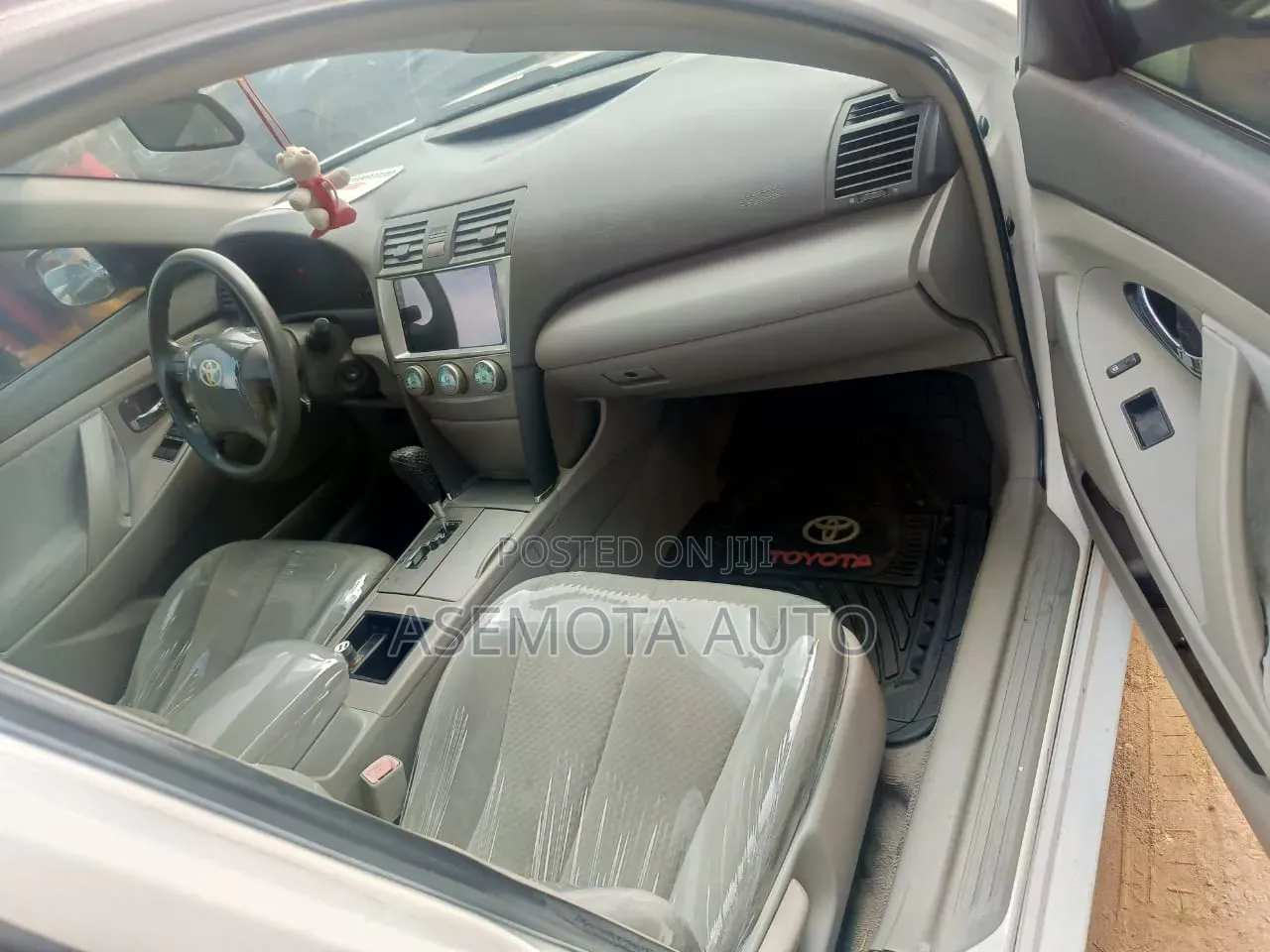 Toyota Camry LE 4dr Sedan (2.4L 4cyl 5A) 2008 White