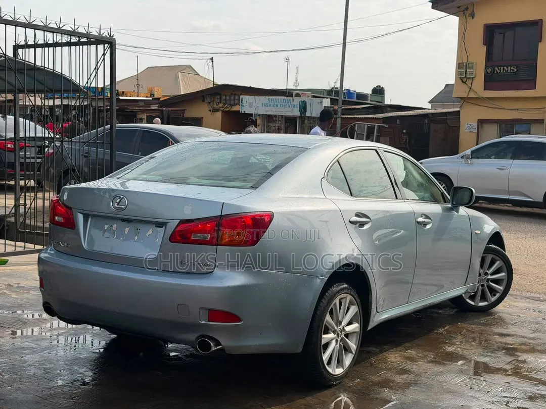 Lexus IS 2008 Blue