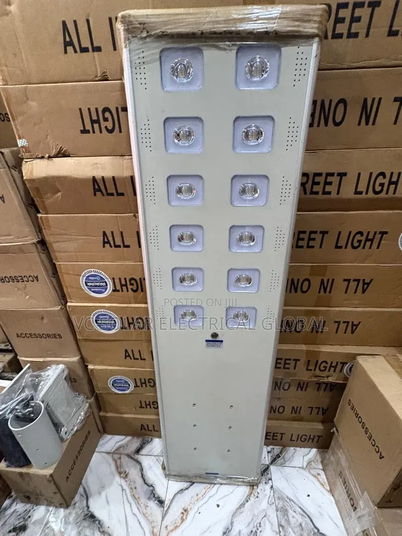 100w Wakatek Solar Streetlights