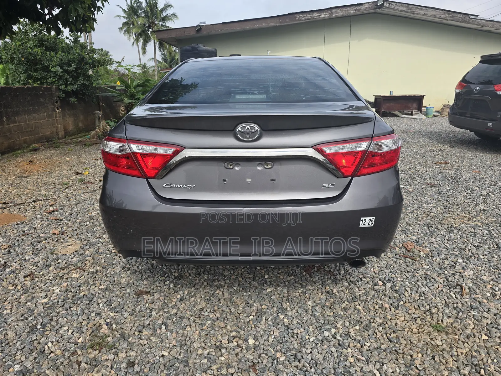 Toyota Camry SE 4dr Sedan (2.5L 4cyl 6A) 2017 Gray