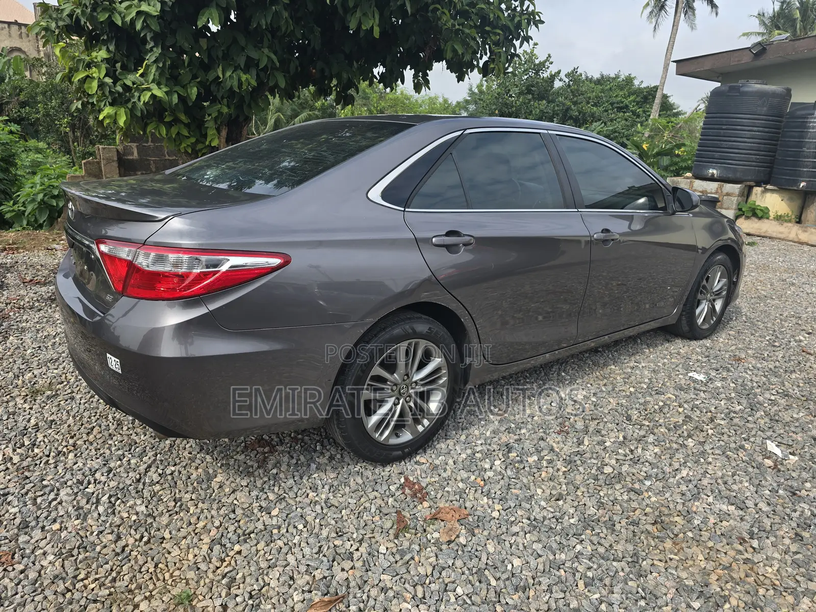 Toyota Camry SE 4dr Sedan (2.5L 4cyl 6A) 2017 Gray
