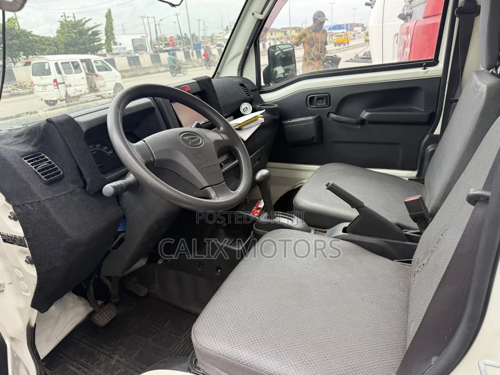 Foreign Used Daihatsu Hijet Cooling Truck.