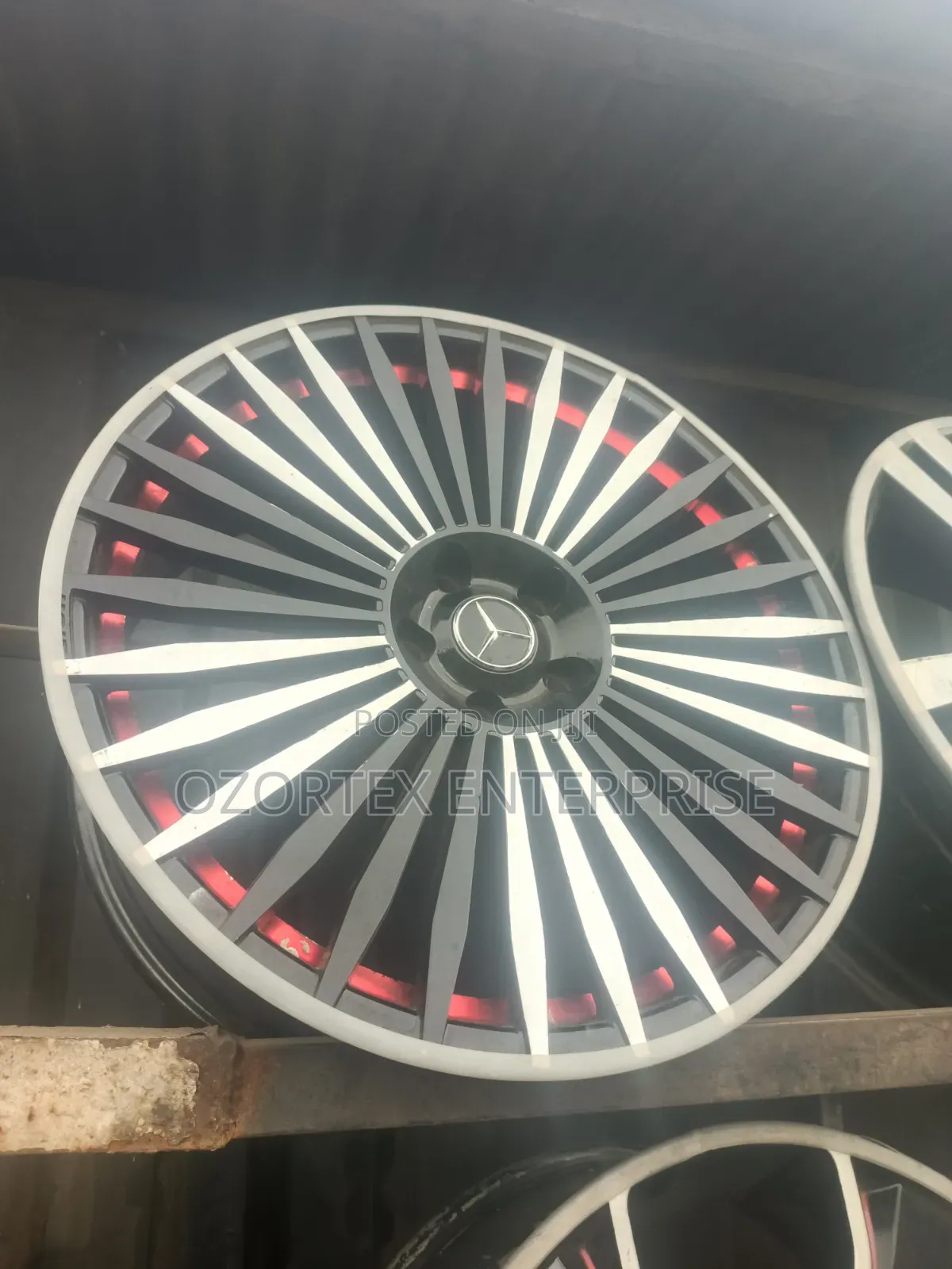 20inch and 19 for Lexus and Benz