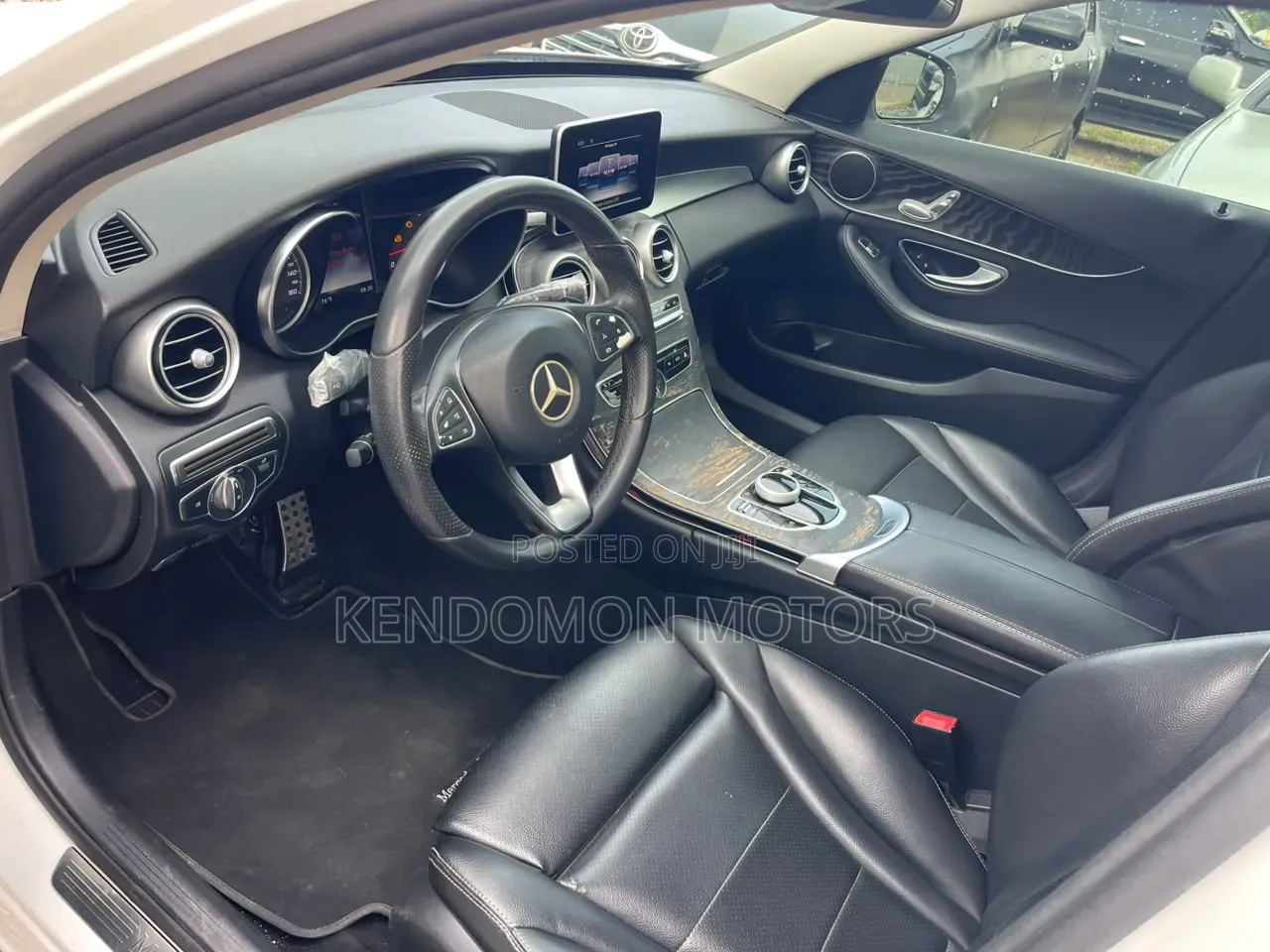 Mercedes-Benz C300 2017 White