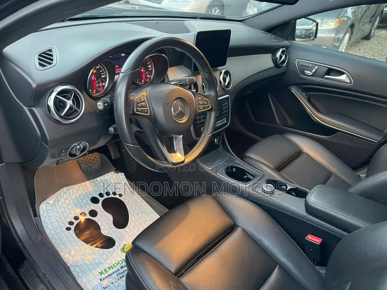 Mercedes-Benz GLA 250 2017 Black