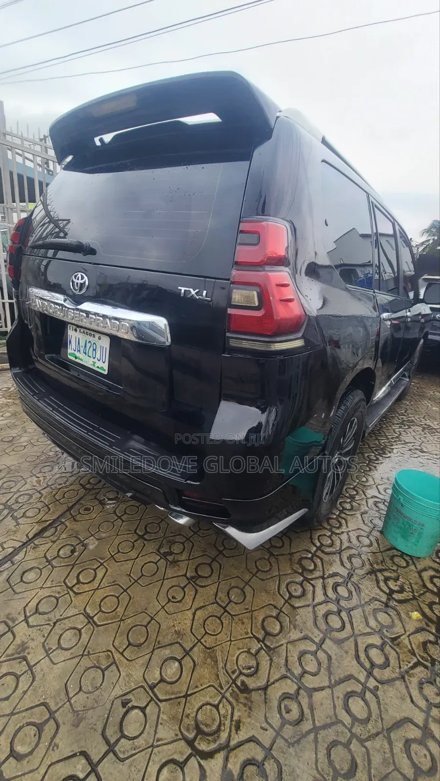 Toyota Land Cruiser Prado 2012 Black