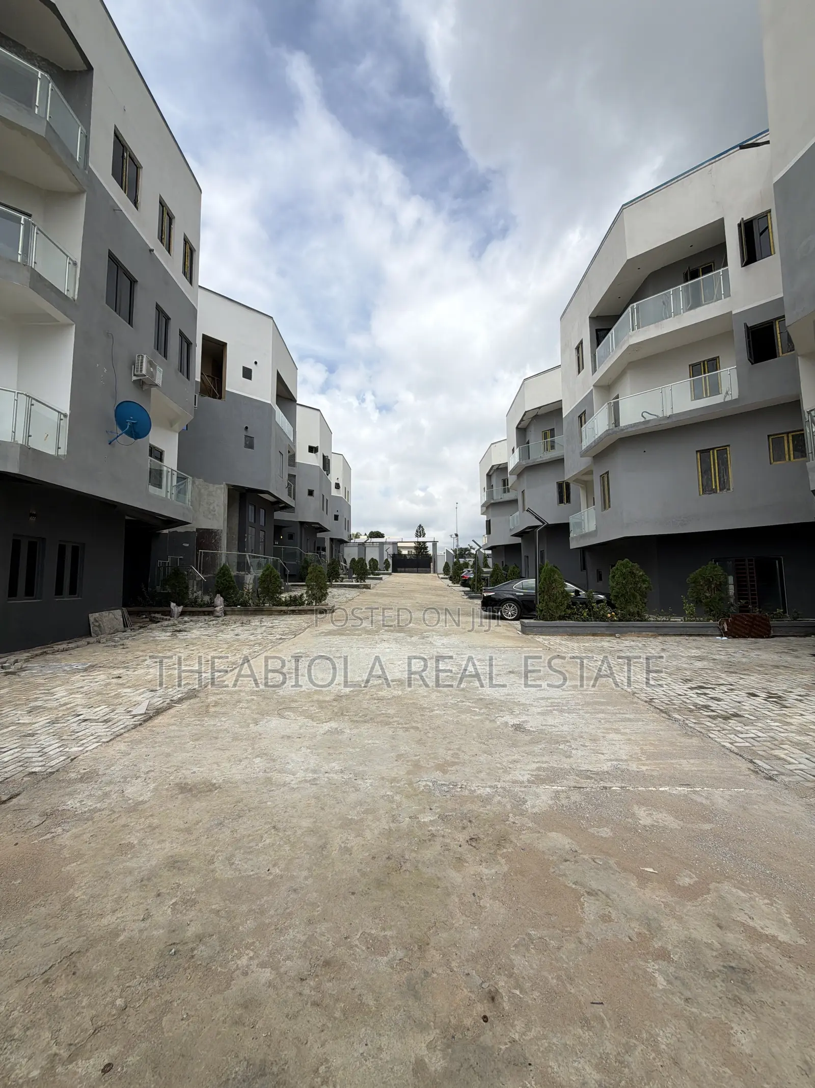 4bdrm Maisonette in Wuye, Abuja for rent