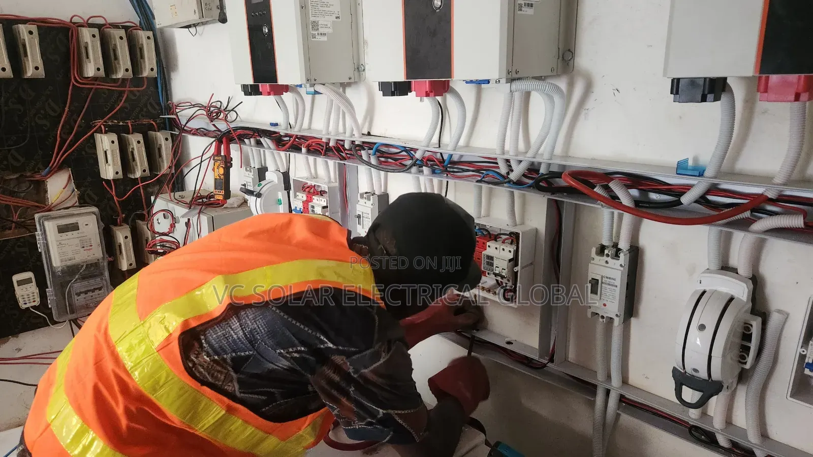 Full Package of 80kw Deye Lithium Battery and 10kv Felicity Hybrid Inv