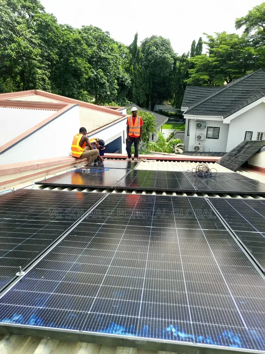 Full Package of 80kw Deye Lithium Battery and 10kv Felicity Hybrid Inv