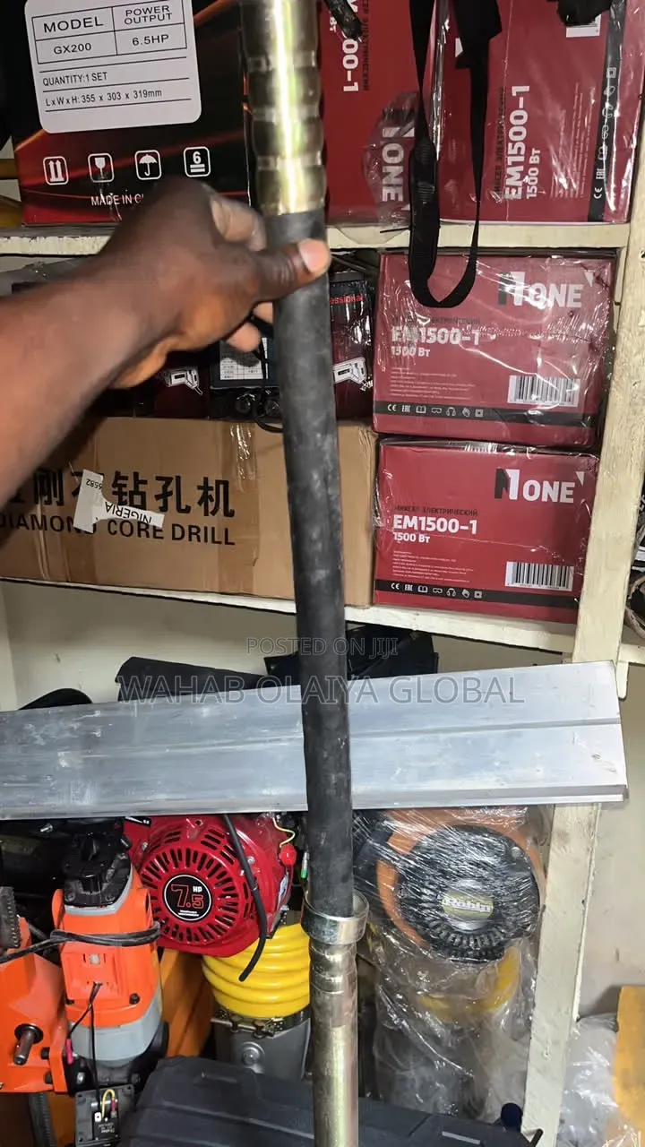 Rocaes Cordless Concrete Vibrator With Flexible Shaft