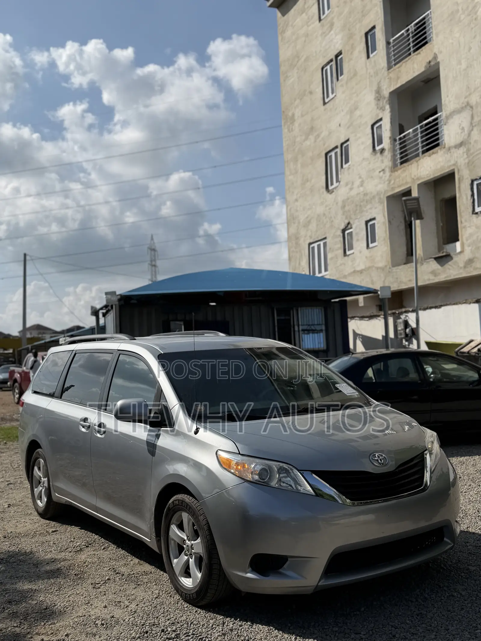 Toyota Sienna LE 8 Passenger 2012 Silver