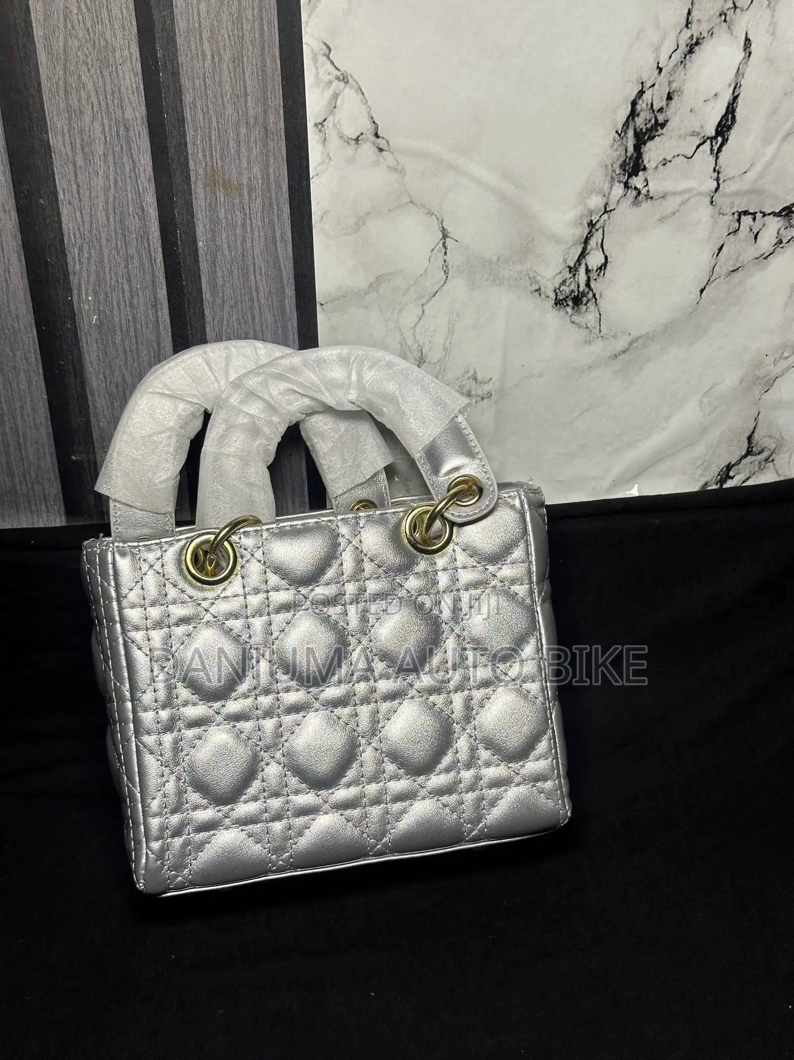 Chic Little Hand Bag