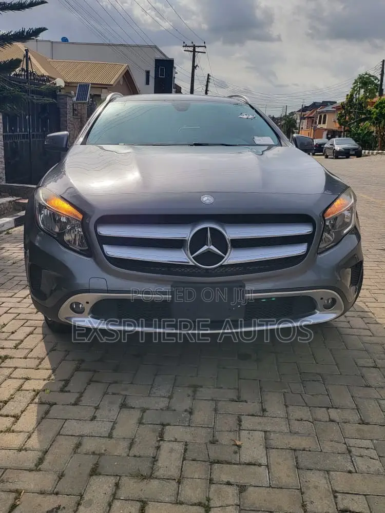Mercedes-Benz GLA 250 2016 Gray