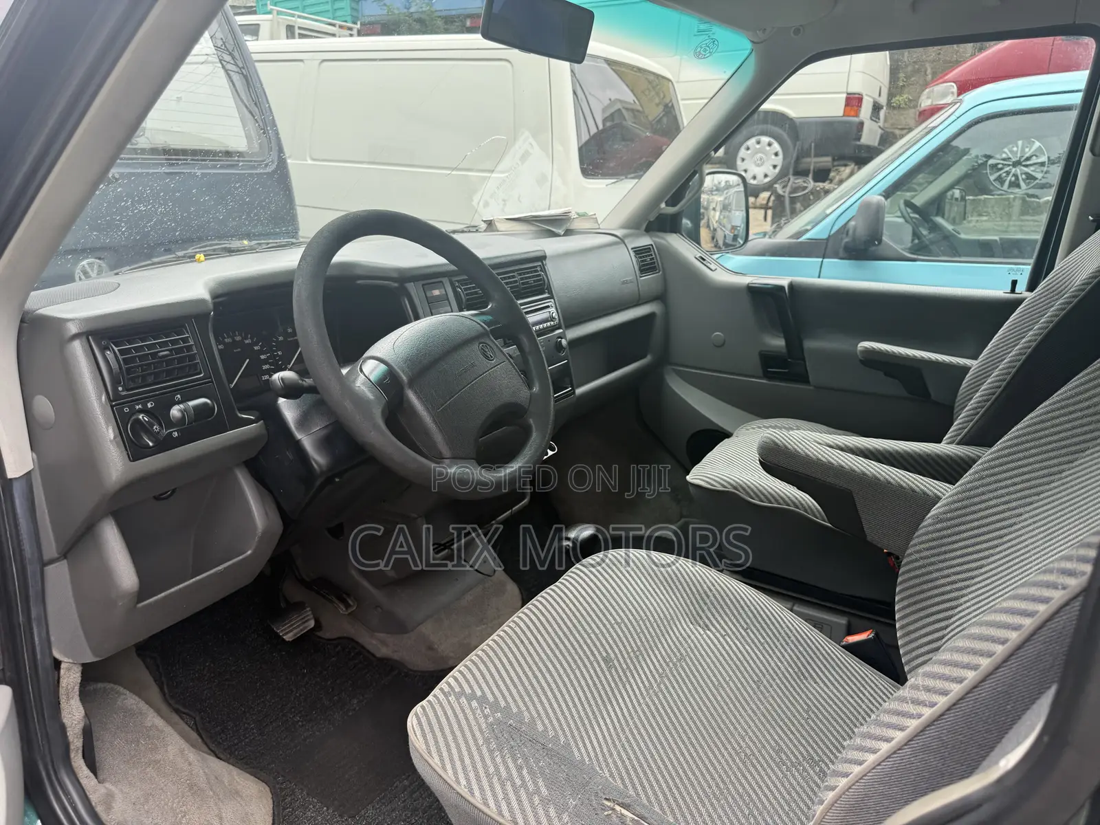 Volkswagen Transporter 2009 Green