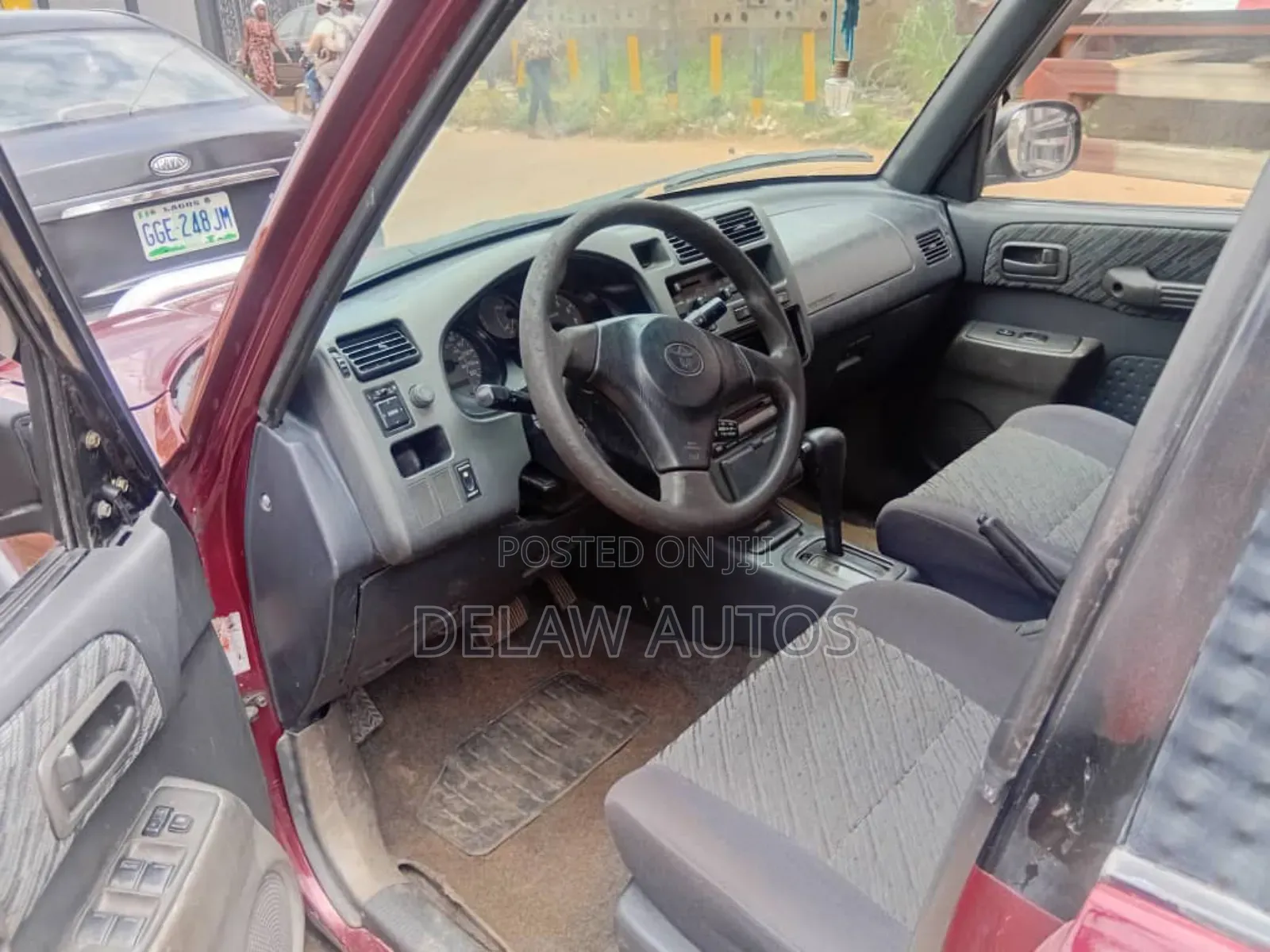 Toyota RAV4 Automatic 2000 Red