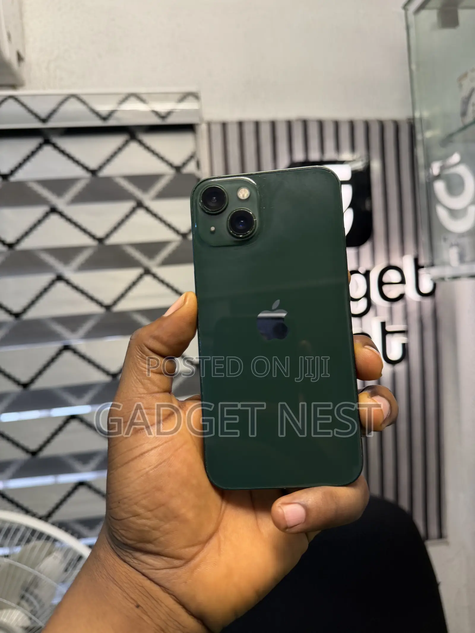 Apple iPhone 13 128 GB Green
