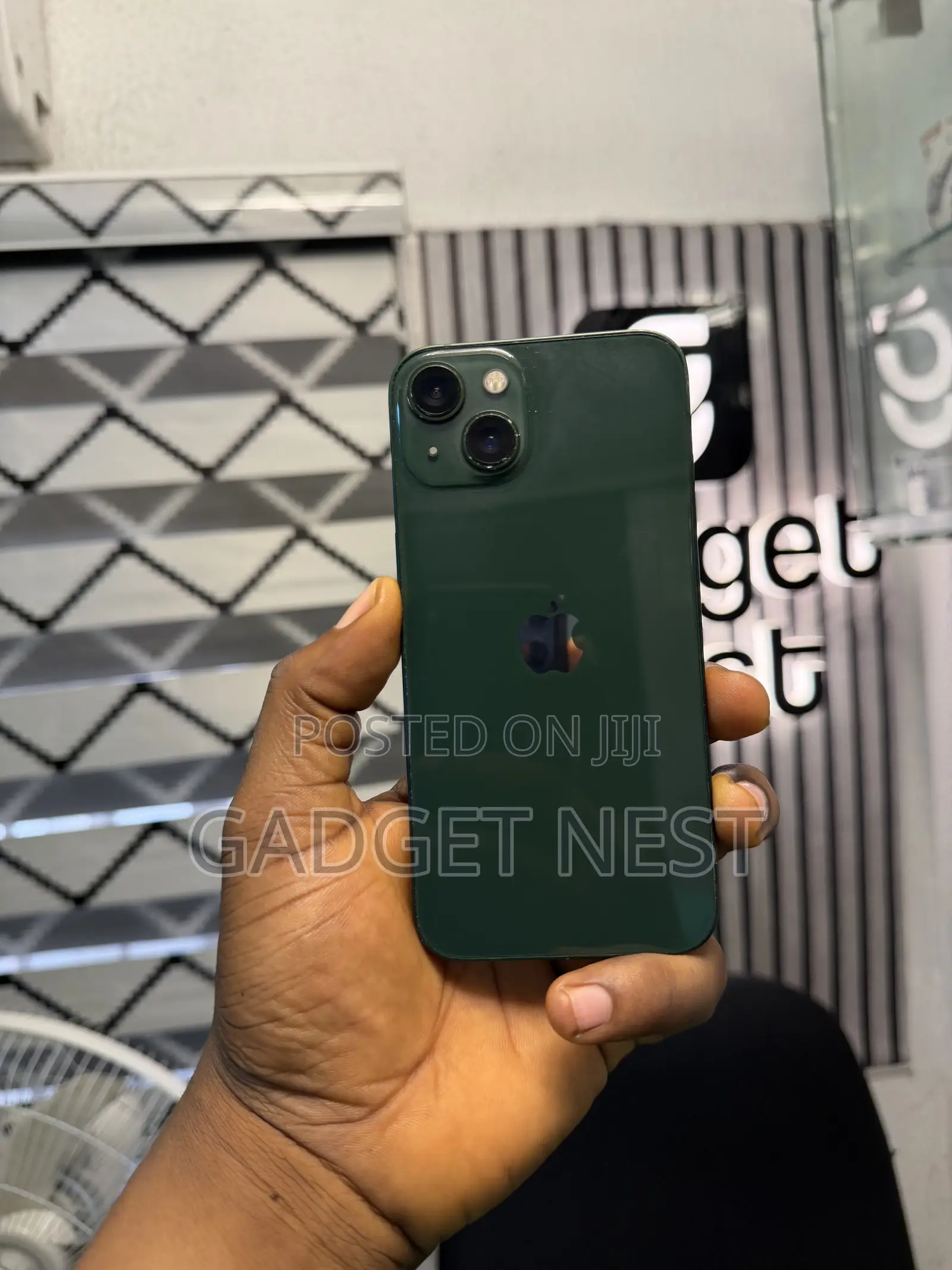 Apple iPhone 13 128 GB Green