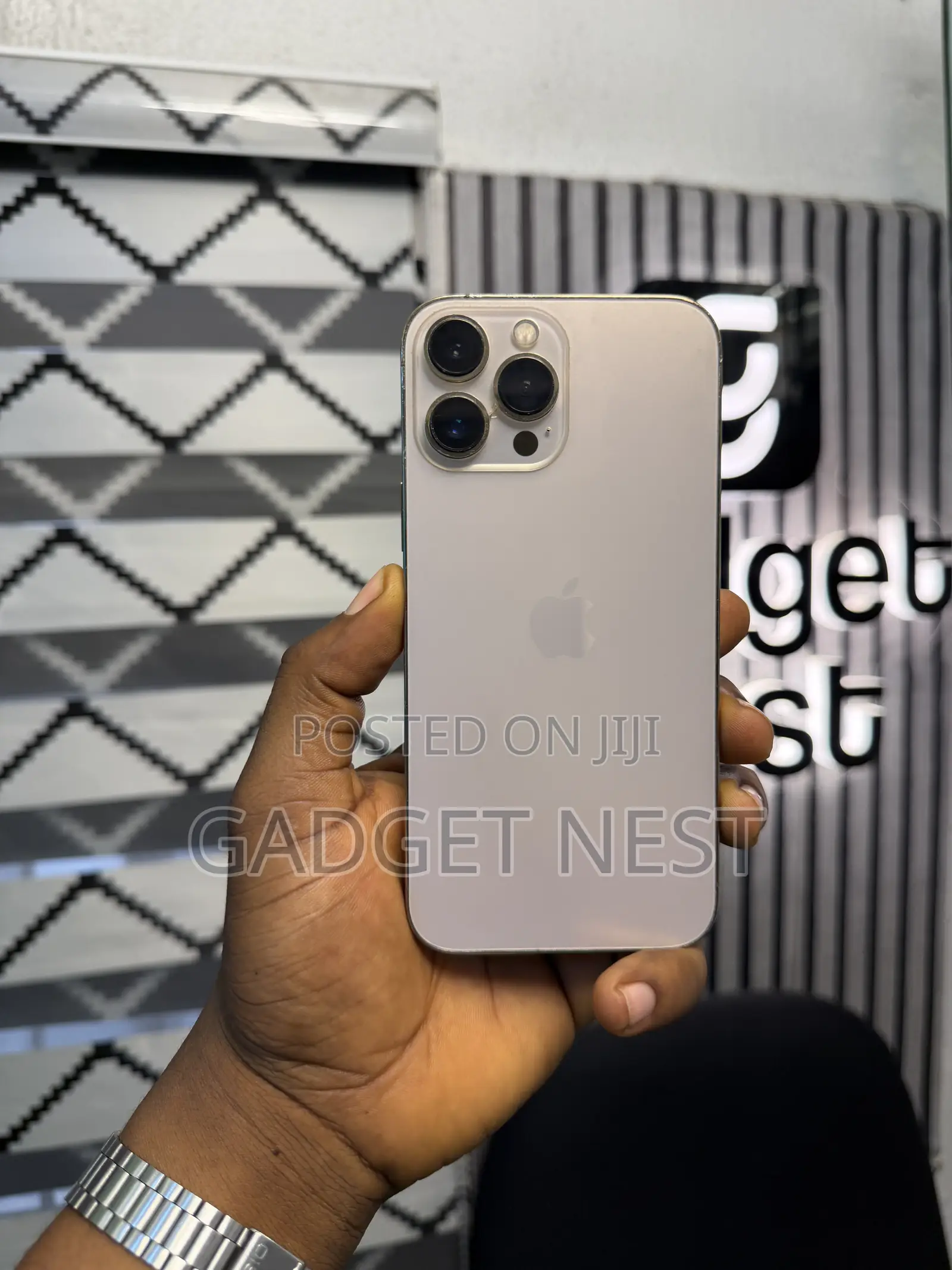 Apple iPhone 13 Pro Max 1 TB Gold