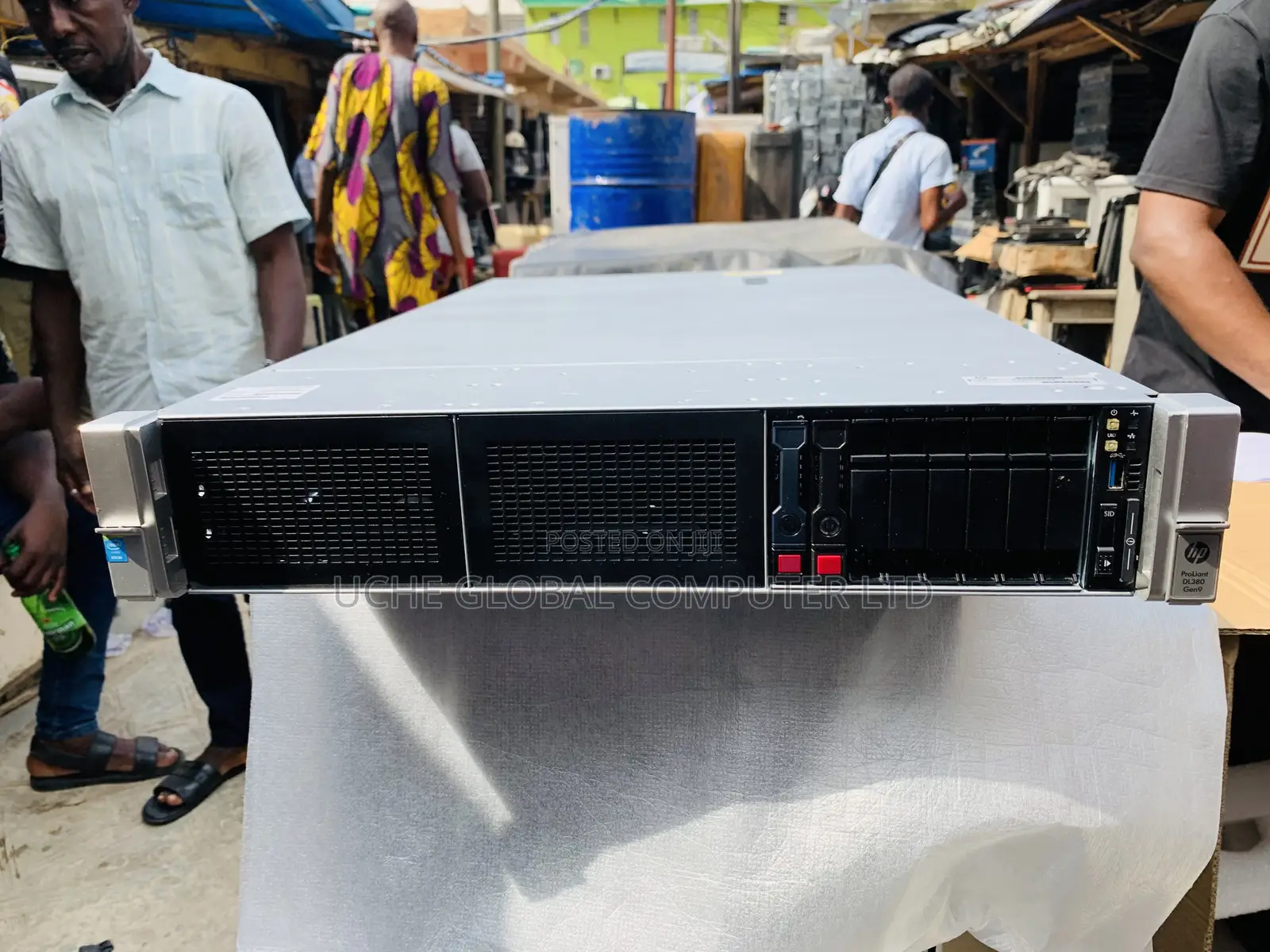 Server HP ProLiant DL380 Gen9 64GB Intel Xeon HDD 2T