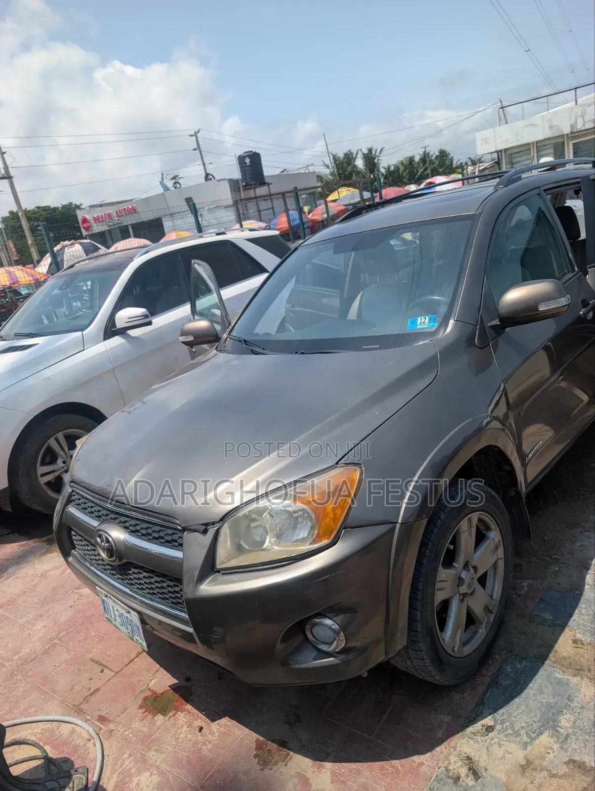 Toyota RAV4 2012 Brown