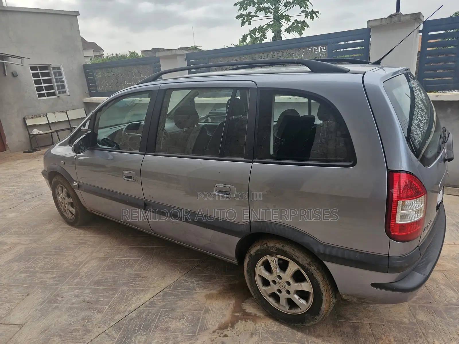 Opel Zafira 2004 Gray