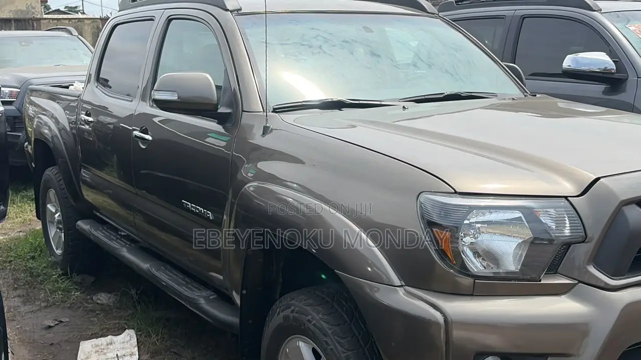 Toyota Tacoma TRD PRO V6 4dr Double Cab 4WD 5.0 ft. SB (4.0L 6cyl 5A)