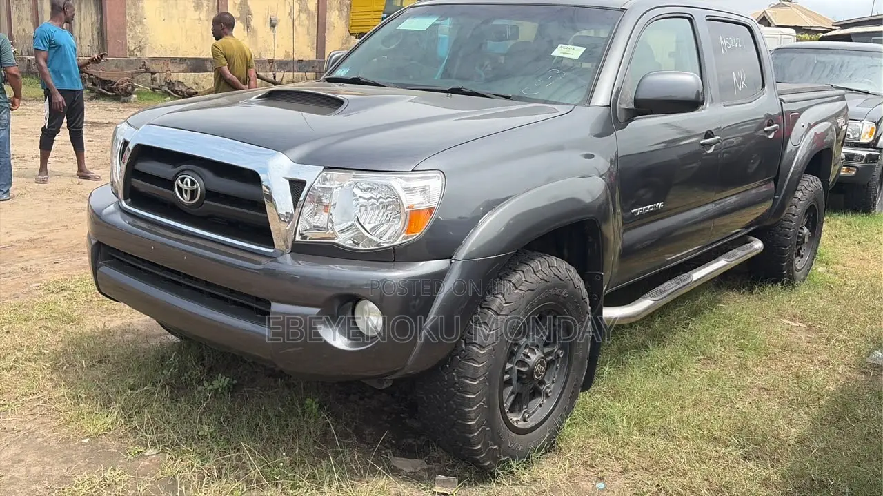 Toyota Tacoma Double Cab V6 Automatic 2011 Gray
