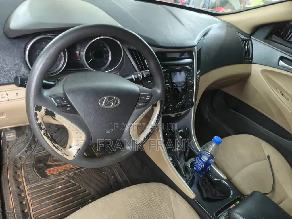 Hyundai Sonata 2011 Red