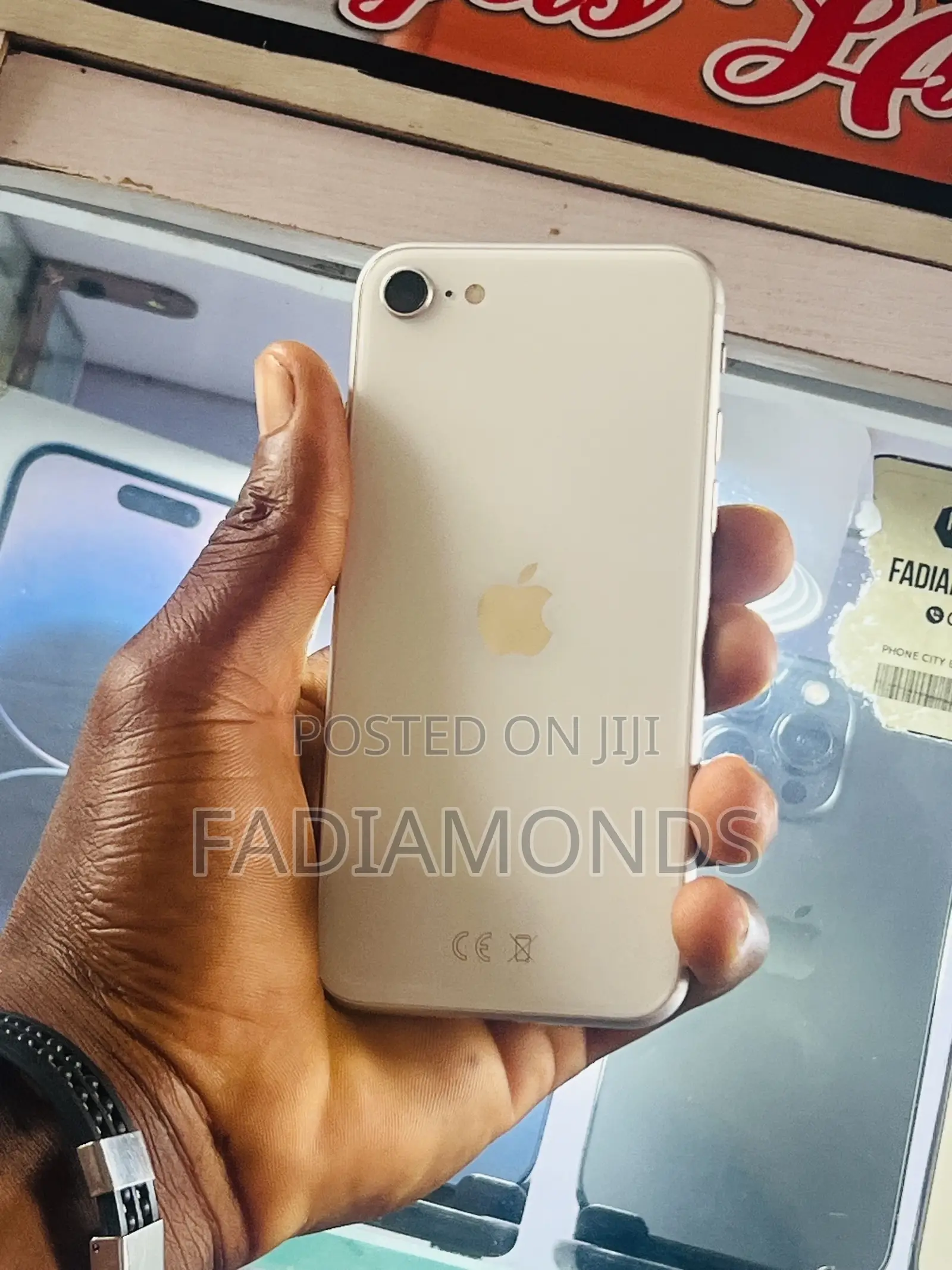 Apple iPhone SE (2022) 128 GB White