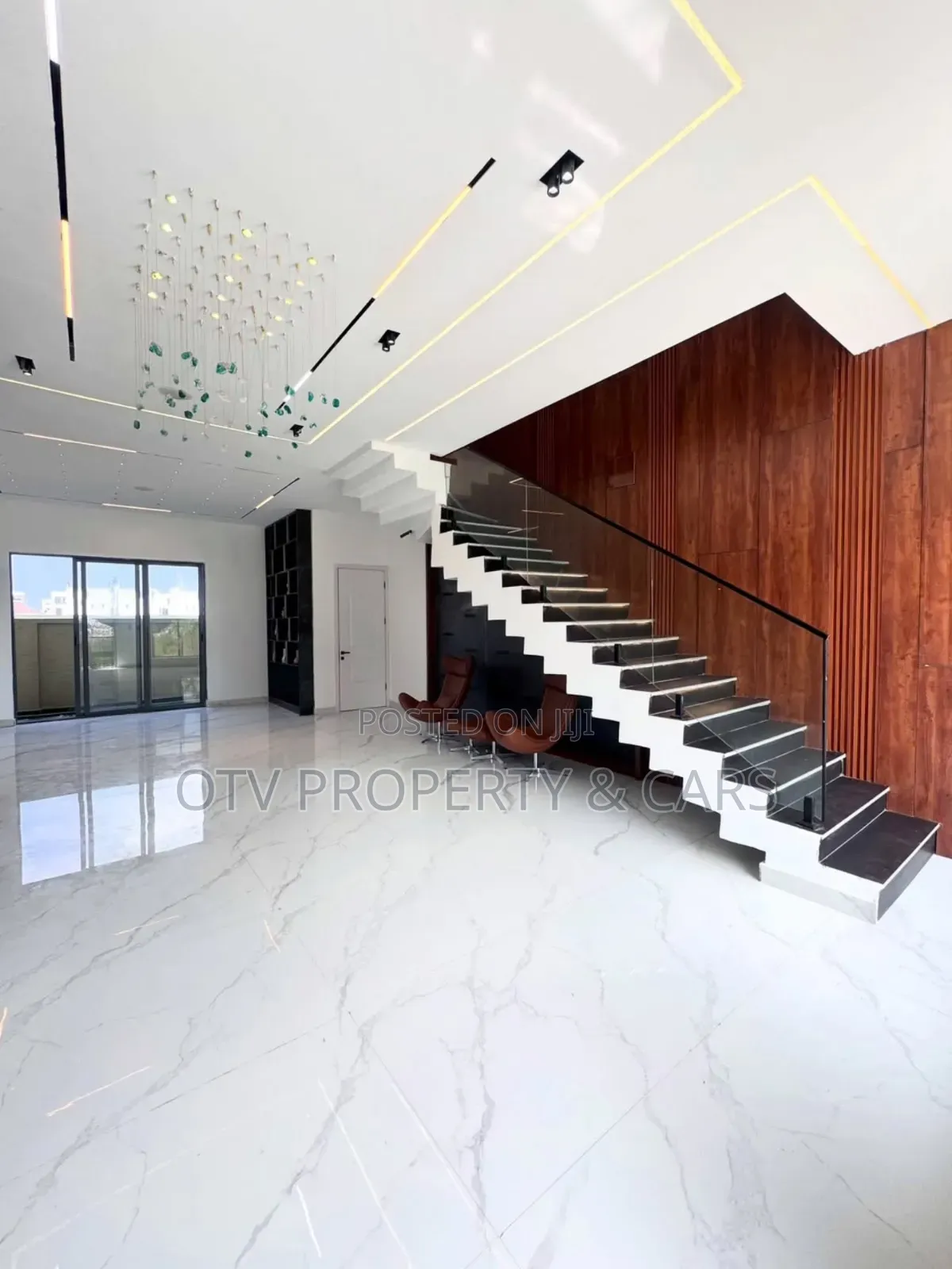 5bdrm Duplex in Lekki Phase 1 for sale