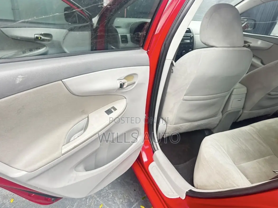 Toyota Corolla 2010 Red