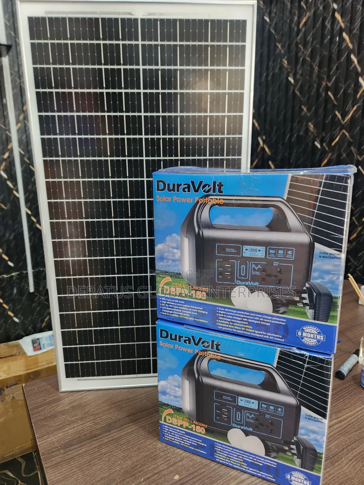 Duravolt DSPP- 150 Portable Solar Generator