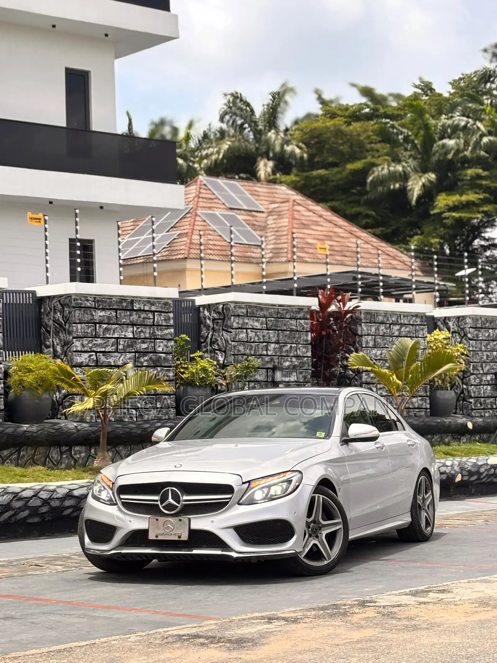 Mercedes-Benz C400 2018 Silver