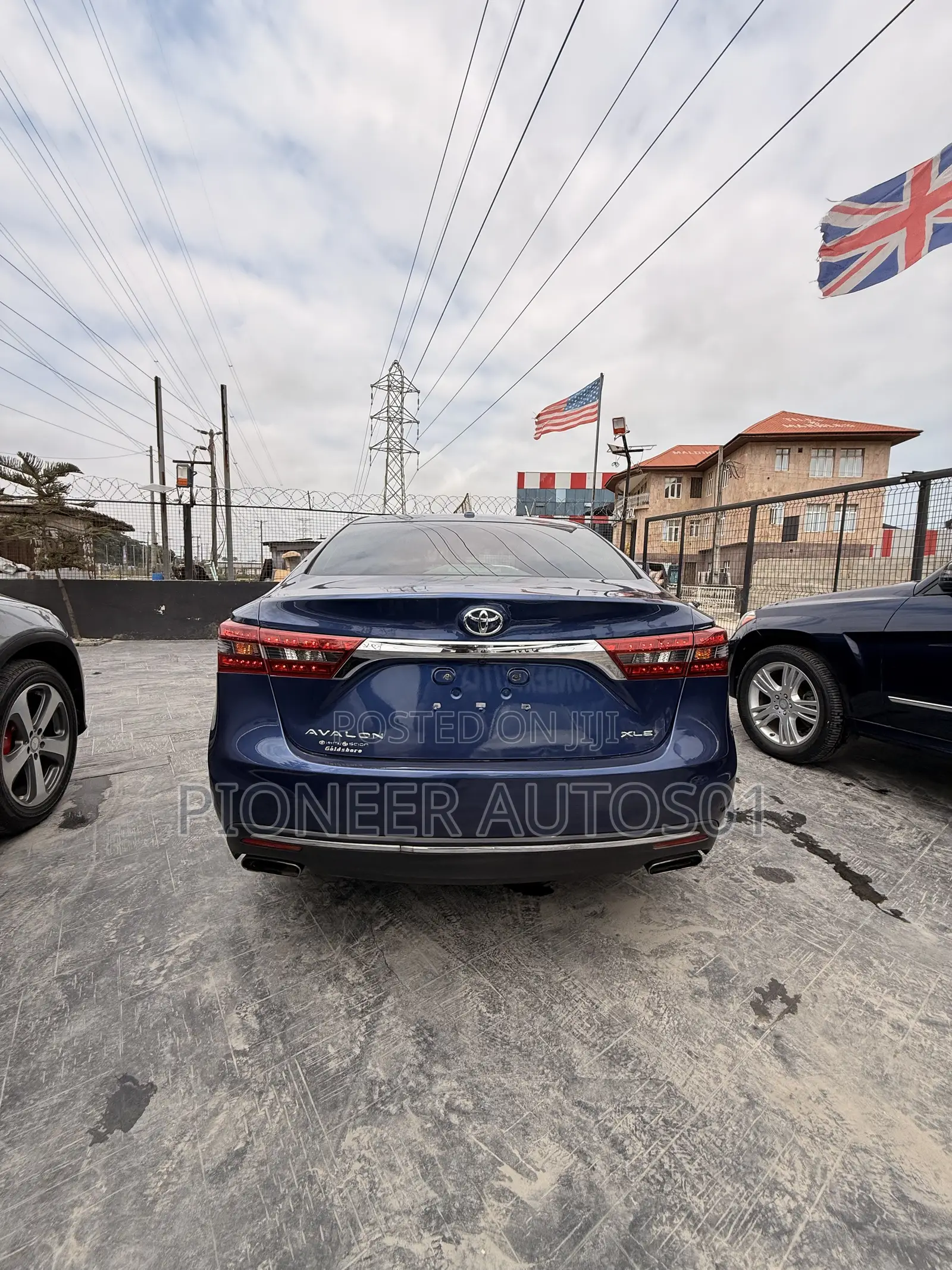 Toyota Avalon XLE FWDSedan (3.6L 6cyl 6A) 2016 Blue