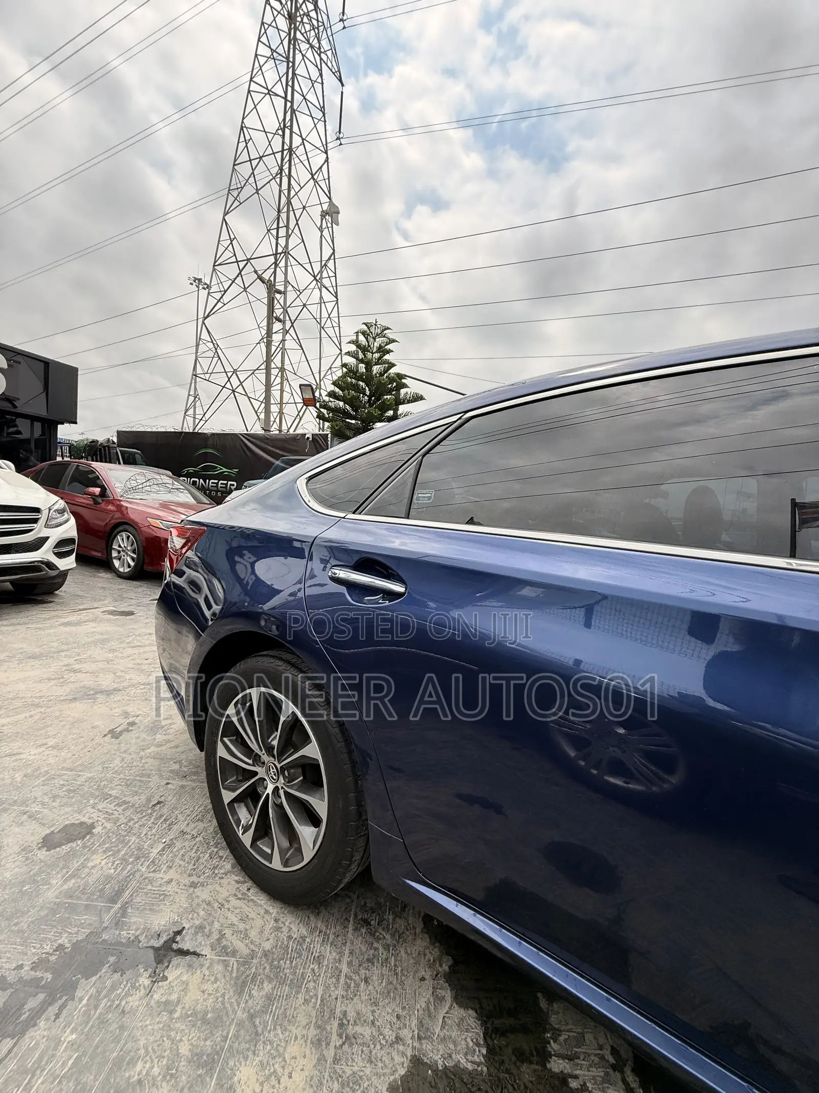 Toyota Avalon XLE FWDSedan (3.6L 6cyl 6A) 2016 Blue