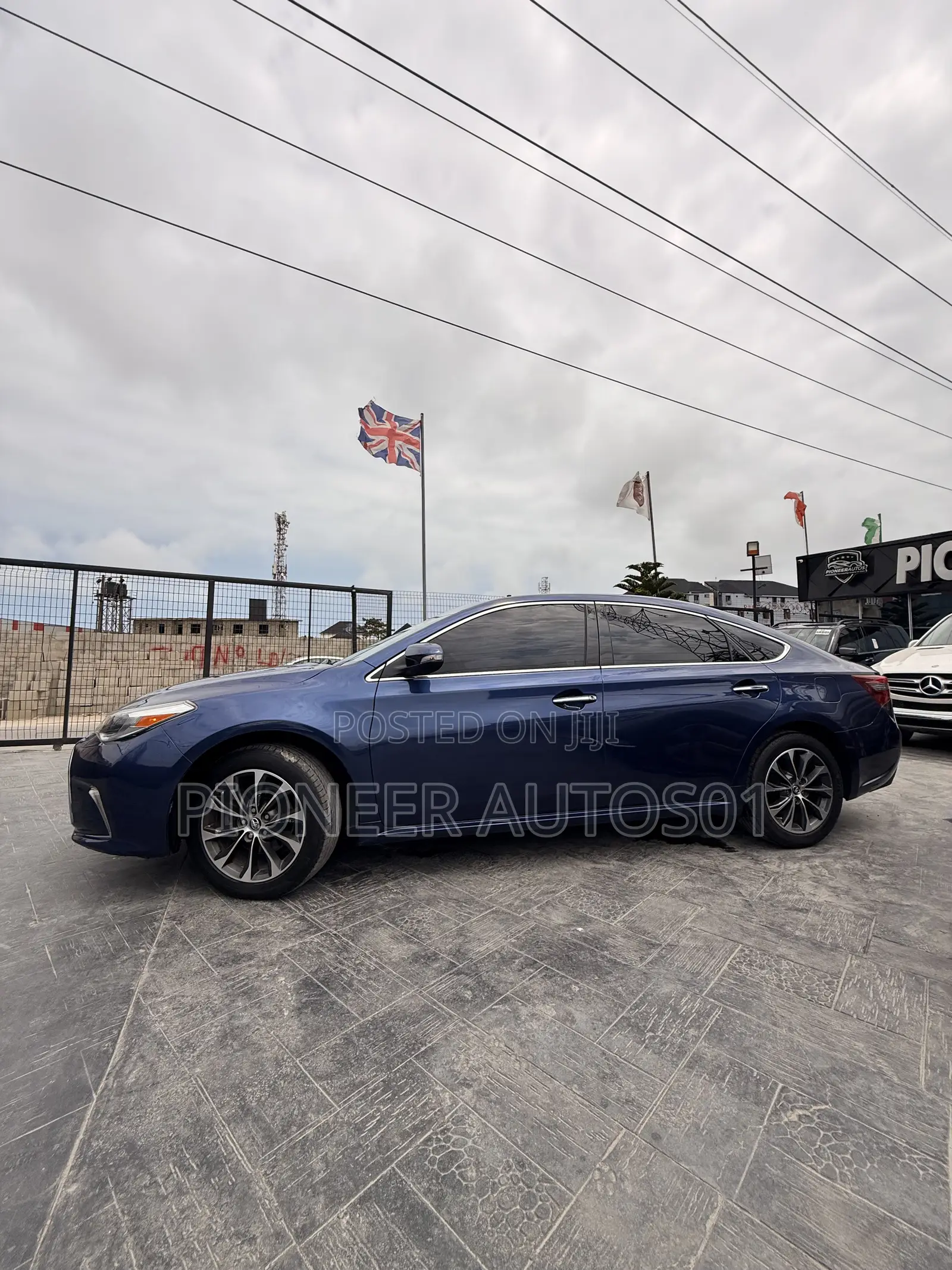 Toyota Avalon XLE FWDSedan (3.6L 6cyl 6A) 2016 Blue